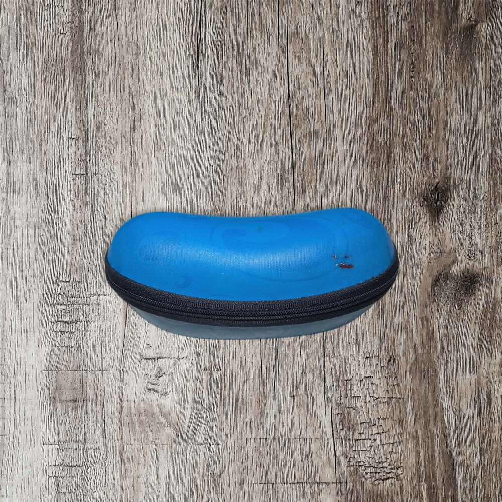 Costa Del Mar sunglasses with case